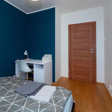 Airport&atlasarena&orientariumparking Апартаменти Лодзь